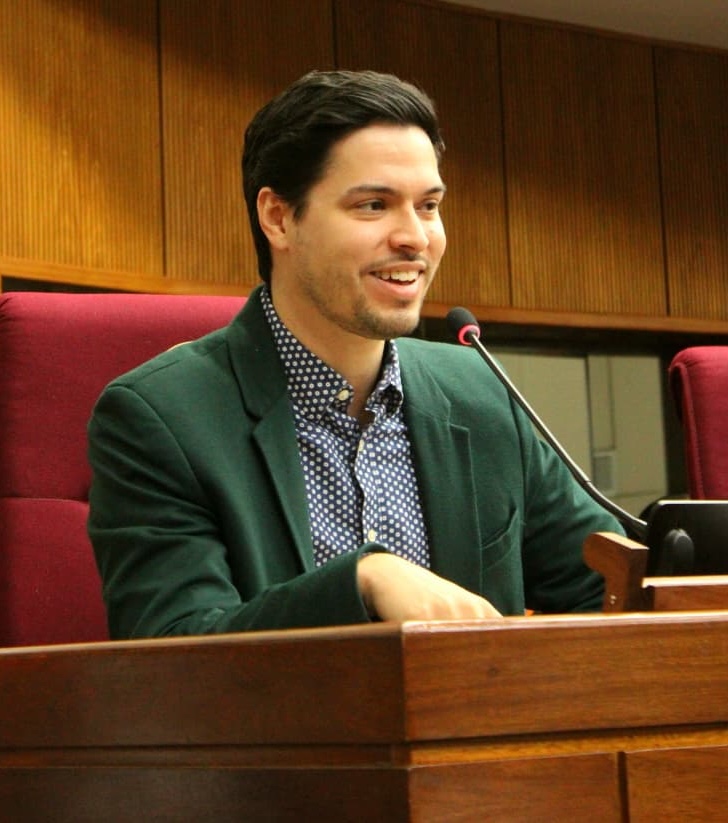 Mauricio Maluff Masi (Pearson College UWC 2007- 2009)